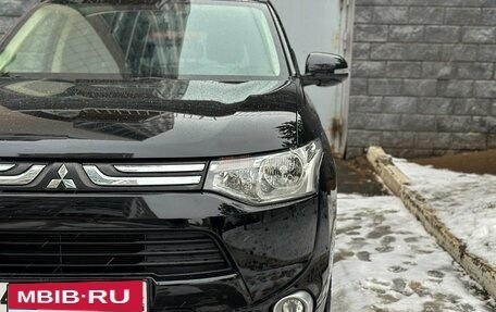 Mitsubishi Outlander III рестайлинг 3, 2012 год, 1 799 999 рублей, 4 фотография