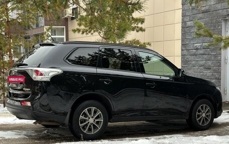 Mitsubishi Outlander III рестайлинг 3, 2012 год, 1 799 999 рублей, 13 фотография