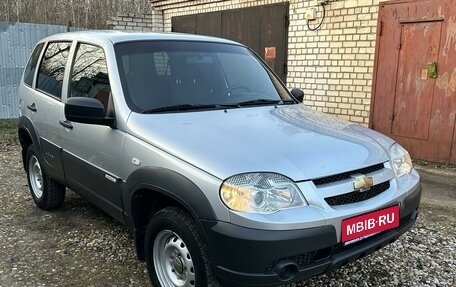 Chevrolet Niva I рестайлинг, 2016 год, 830 000 рублей, 1 фотография