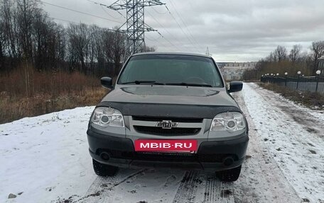 Chevrolet Niva I рестайлинг, 2018 год, 745 000 рублей, 4 фотография