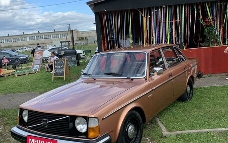 Volvo 240 Series, 1980 год, 790 000 рублей, 2 фотография