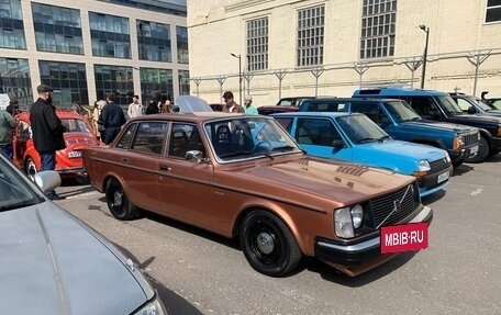 Volvo 240 Series, 1980 год, 790 000 рублей, 8 фотография