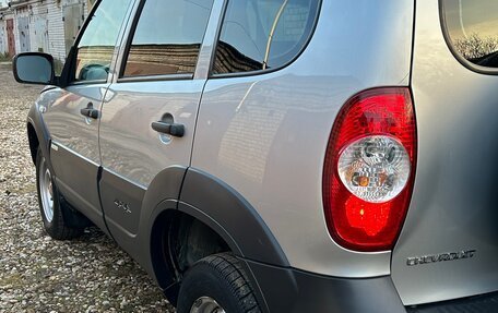 Chevrolet Niva I рестайлинг, 2016 год, 830 000 рублей, 11 фотография