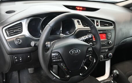 KIA cee'd III, 2013 год, 1 000 000 рублей, 11 фотография