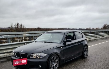 BMW 1 серия, 2008 год, 1 300 000 рублей, 5 фотография