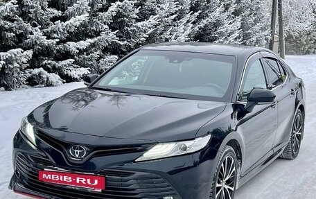 Toyota Camry, 2020 год, 3 280 000 рублей, 4 фотография