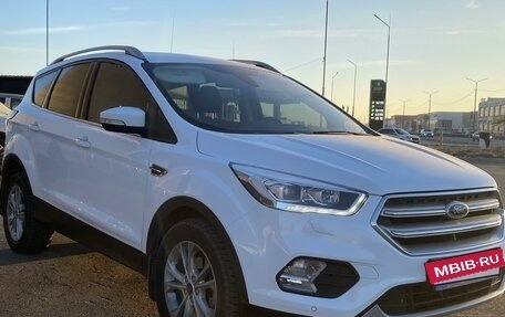 Ford Kuga III, 2018 год, 1 999 000 рублей, 4 фотография