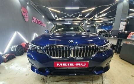 BMW 3 серия, 2019 год, 3 750 000 рублей, 3 фотография