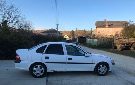 Opel Vectra B рестайлинг, 1998 год, 265 000 рублей, 8 фотография