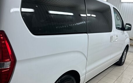 Hyundai Grand Starex Grand Starex I рестайлинг 2, 2013 год, 1 800 000 рублей, 1 фотография