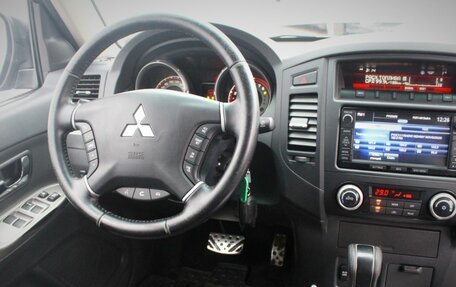 Mitsubishi Pajero IV, 2013 год, 2 540 000 рублей, 15 фотография