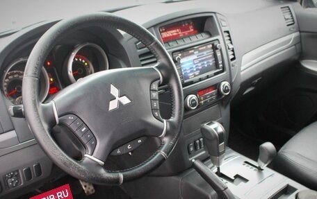 Mitsubishi Pajero IV, 2013 год, 2 540 000 рублей, 14 фотография