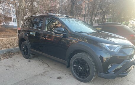 Toyota RAV4, 2018 год, 3 000 000 рублей, 2 фотография