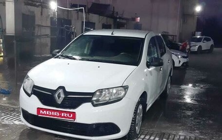 Renault Logan II, 2014 год, 550 000 рублей, 2 фотография