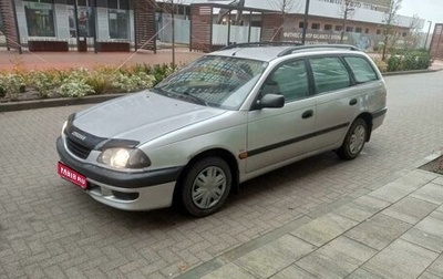 Toyota Avensis III рестайлинг, 1998 год, 530 000 рублей, 1 фотография