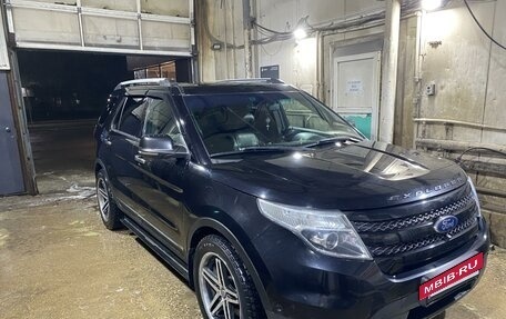 Ford Explorer VI, 2013 год, 1 680 000 рублей, 2 фотография