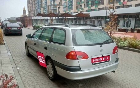 Toyota Avensis III рестайлинг, 1998 год, 530 000 рублей, 3 фотография