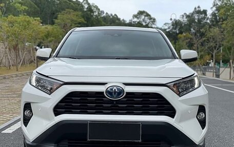 Toyota RAV4, 2021 год, 2 518 000 рублей, 2 фотография