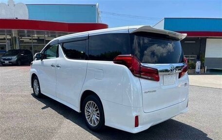 Toyota Alphard III, 2020 год, 3 700 000 рублей, 6 фотография