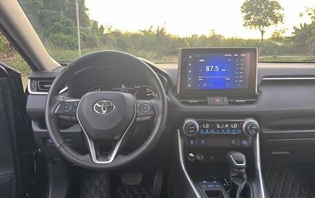 Toyota RAV4, 2021 год, 2 560 000 рублей, 9 фотография