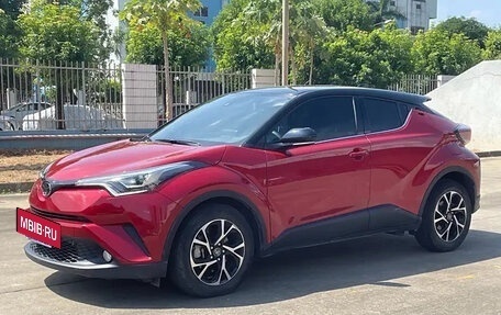 Toyota C-HR I рестайлинг, 2021 год, 2 050 000 рублей, 3 фотография