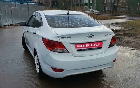 Hyundai Solaris II рестайлинг, 2013 год, 749 000 рублей, 4 фотография