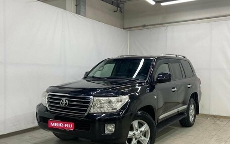 Toyota Land Cruiser 200, 2011 год, 3 180 000 рублей, 1 фотография