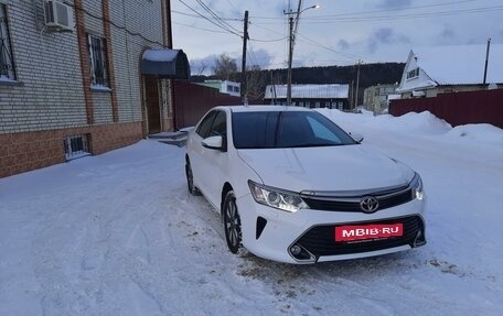 Toyota Camry, 2017 год, 2 650 000 рублей, 2 фотография