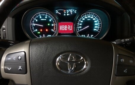 Toyota Land Cruiser 200, 2011 год, 3 990 000 рублей, 26 фотография