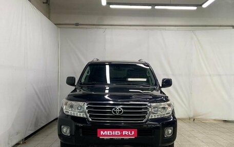 Toyota Land Cruiser 200, 2011 год, 3 180 000 рублей, 2 фотография