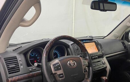 Toyota Land Cruiser 200, 2011 год, 3 180 000 рублей, 9 фотография