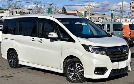 Honda Stepwgn IV, 2021 год, 1 768 000 рублей, 1 фотография