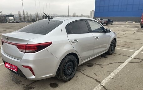 KIA Rio IV, 2018 год, 1 390 000 рублей, 5 фотография