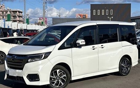 Honda Stepwgn IV, 2021 год, 1 768 000 рублей, 3 фотография