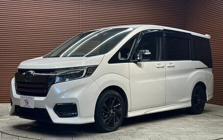 Honda Stepwgn IV, 2021 год, 1 500 000 рублей, 3 фотография