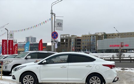 Hyundai Solaris II рестайлинг, 2018 год, 1 180 990 рублей, 8 фотография