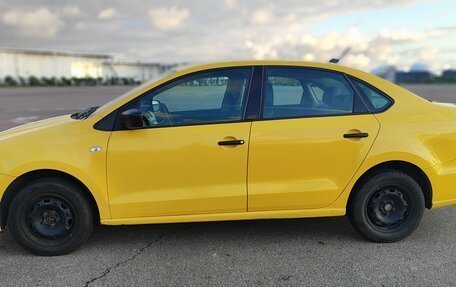 Volkswagen Polo VI (EU Market), 2017 год, 650 000 рублей, 2 фотография