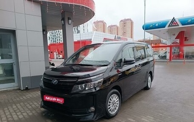 Toyota Voxy III, 2014 год, 2 050 000 рублей, 1 фотография