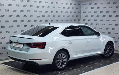 Skoda Superb III рестайлинг, 2017 год, 2 295 000 рублей, 2 фотография