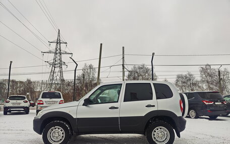 Chevrolet Niva I рестайлинг, 2018 год, 899 000 рублей, 7 фотография