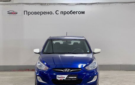 Hyundai Solaris II рестайлинг, 2012 год, 820 000 рублей, 2 фотография