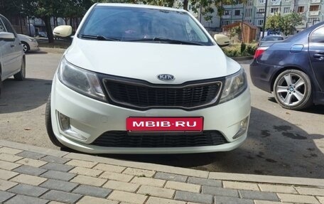 KIA Rio III рестайлинг, 2012 год, 940 000 рублей, 4 фотография