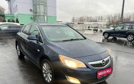 Opel Astra J, 2011 год, 1 фотография