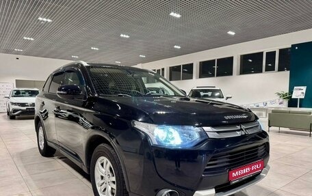 Mitsubishi Outlander III рестайлинг 3, 2014 год, 1 500 000 рублей, 1 фотография