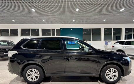 Mitsubishi Outlander III рестайлинг 3, 2014 год, 1 500 000 рублей, 2 фотография