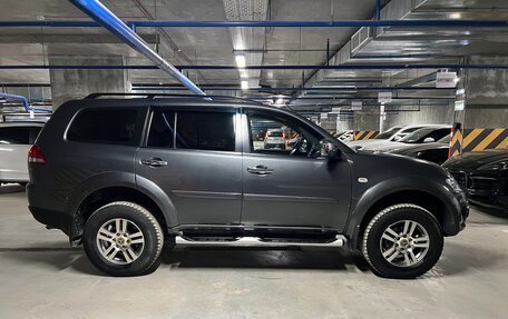 Mitsubishi Pajero Sport II рестайлинг, 2014 год, 1 870 000 рублей, 5 фотография