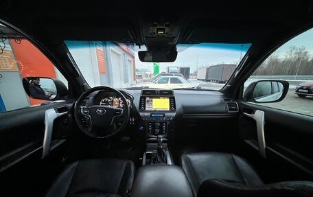 Toyota Land Cruiser Prado 150 рестайлинг 2, 2020 год, 7 000 000 рублей, 5 фотография