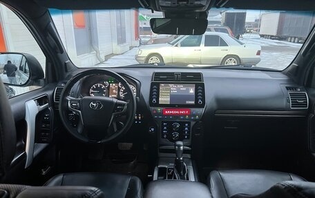 Toyota Land Cruiser Prado 150 рестайлинг 2, 2020 год, 7 000 000 рублей, 7 фотография