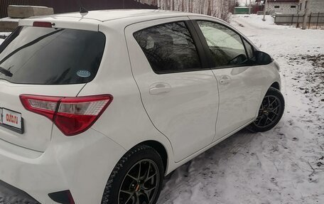 Toyota Vitz, 2019 год, 1 350 000 рублей, 3 фотография