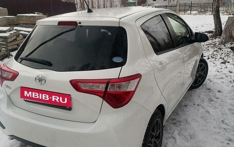 Toyota Vitz, 2019 год, 1 350 000 рублей, 8 фотография